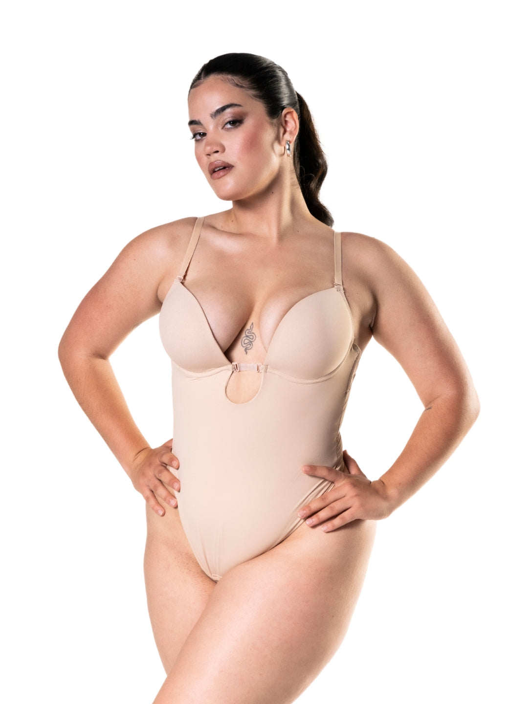 Body modelador de cintura alta com decote profundo